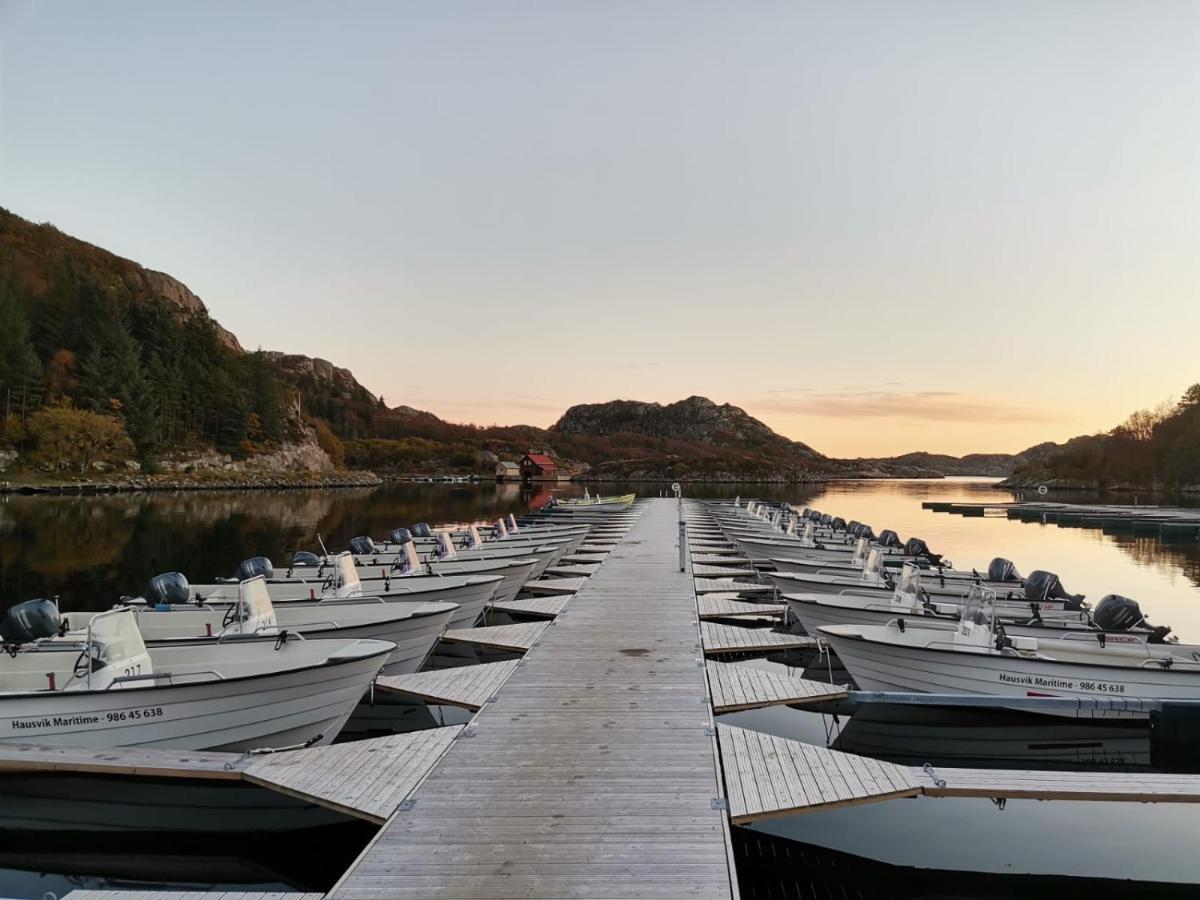 Hausvikstranda Lyngdal Esterno foto