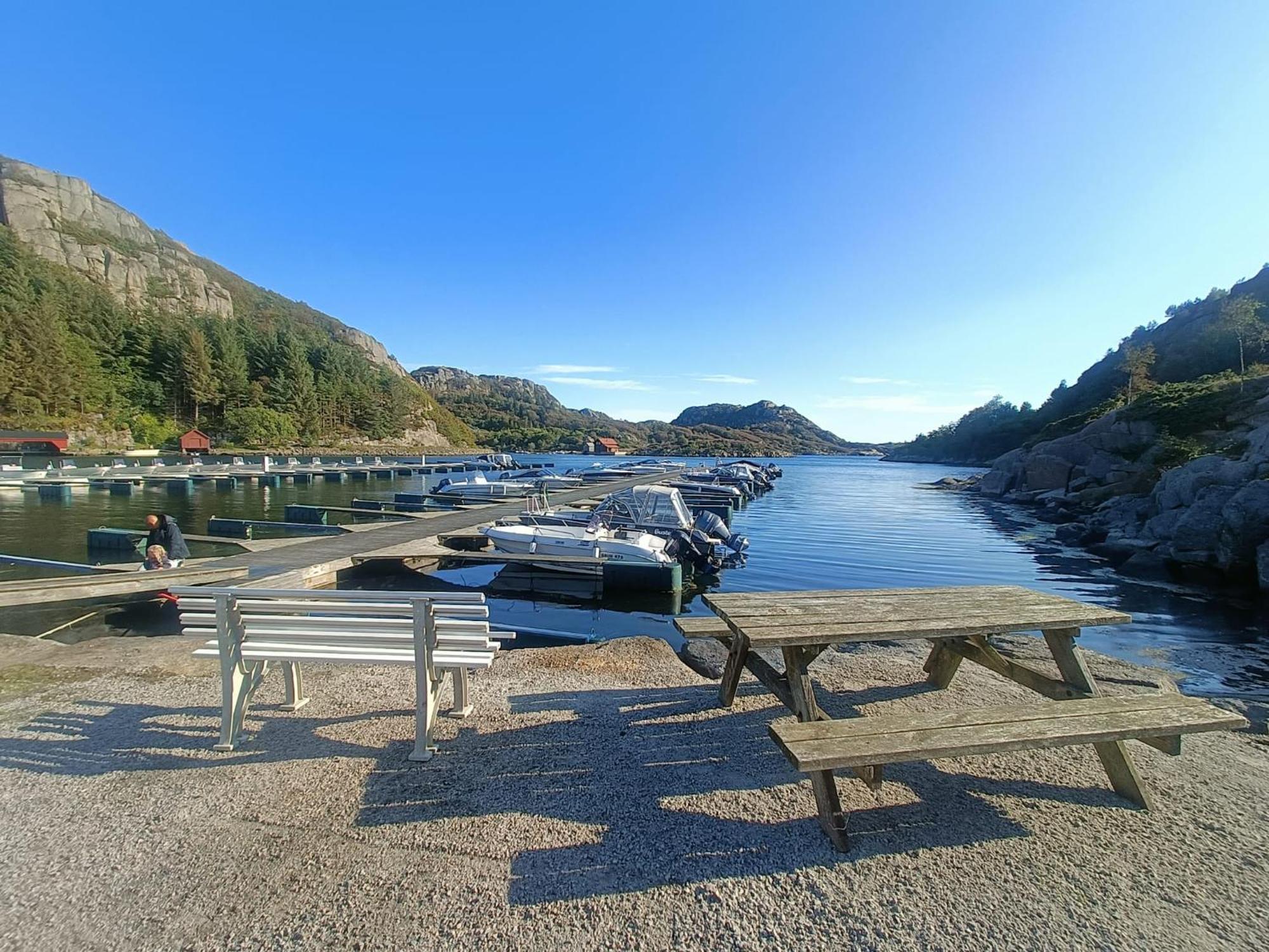 Hausvikstranda Lyngdal Esterno foto